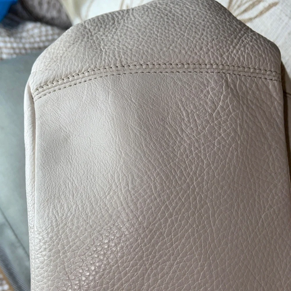 Coach Off-White Leather Shoulder Bag Classic Pebble Leather by StageCoach Coach